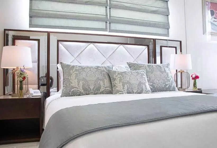 سوئیت پرزیدنت, Home Suites Boutique Hotel Freetown