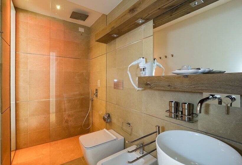 סוויטה נוף לים, White Bay