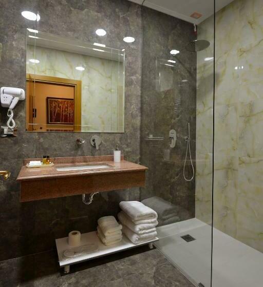 غرفة قياسية, Austria