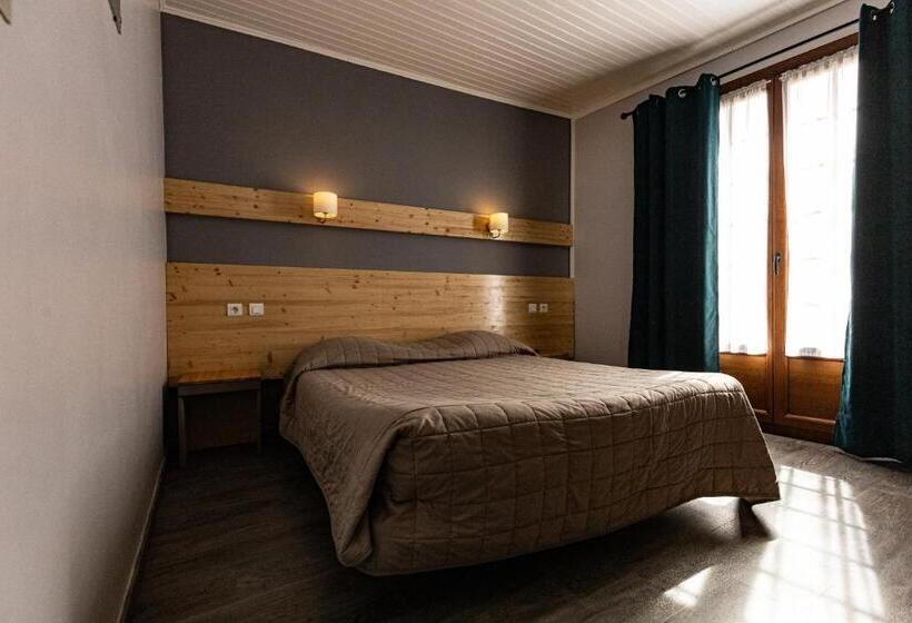 Номер Стандарт, Hôtel Le Coq D Or