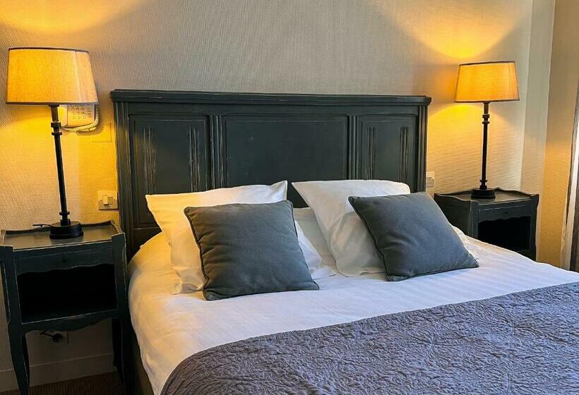 高级大房间, Le Chat Botté