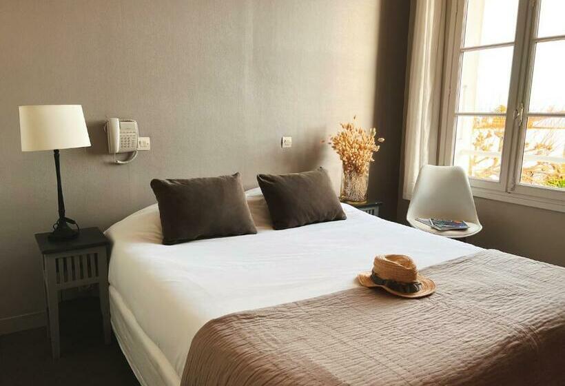 高级大房间, Le Chat Botté