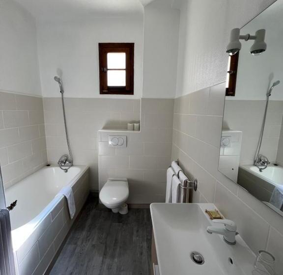 Номер Стандарт, Hôtel Le Coq D Or