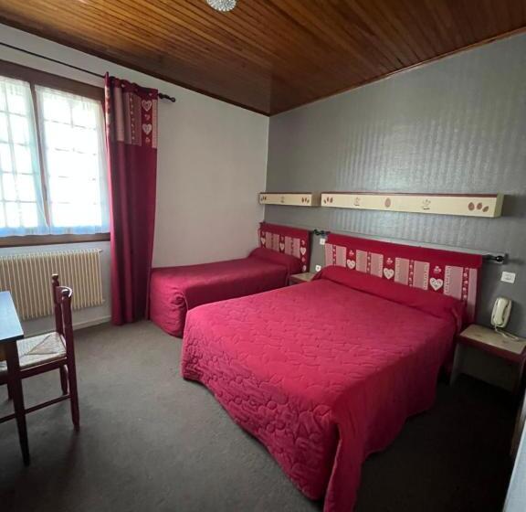 Номер Стандарт Трехместный, Hôtel Le Coq D Or