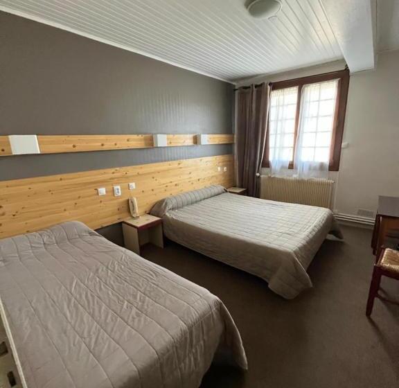 Номер Стандарт Трехместный, Hôtel Le Coq D Or