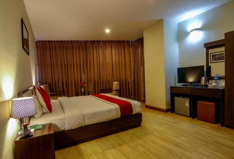 اتاق لوکس یک تخته, Regal Airport