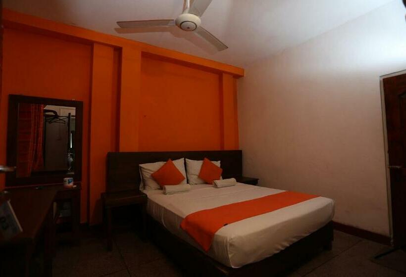 Economy Room, Tree Breeze Inn