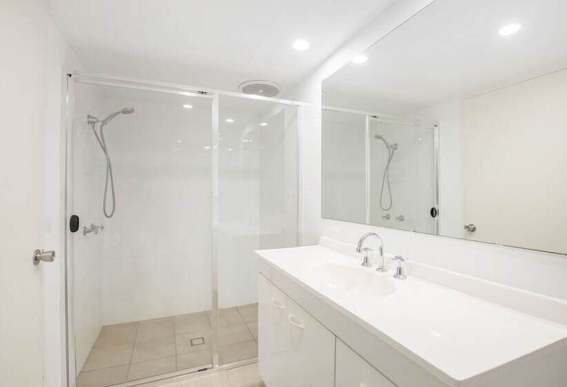 침실 2개 바다 전망 아파트, Pacific Plaza Apartments