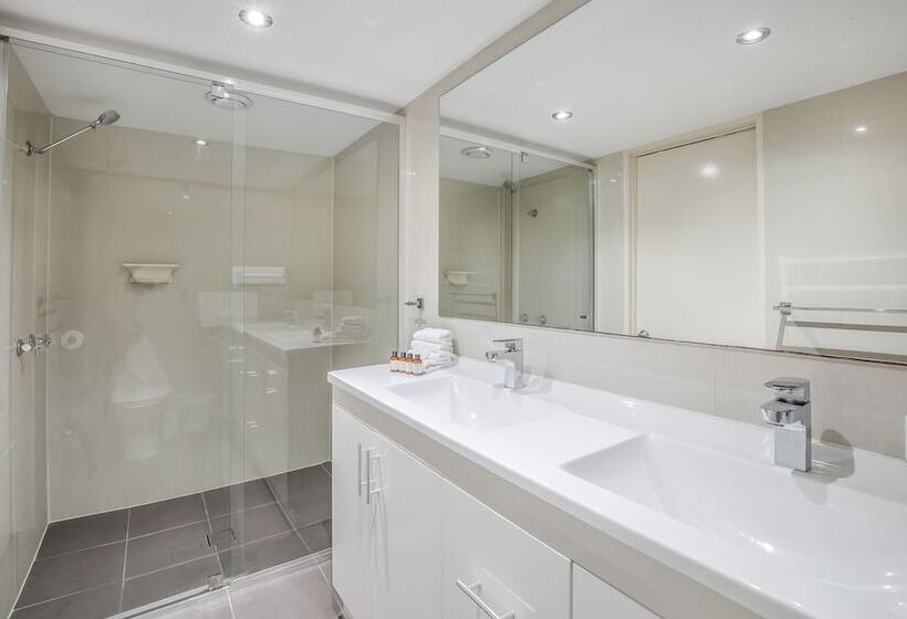 침실 2개 바다 전망 아파트, Pacific Plaza Apartments