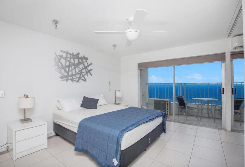شقة سوبيريور من غرفتي نوم مطلة على البحر, Pacific Plaza Apartments