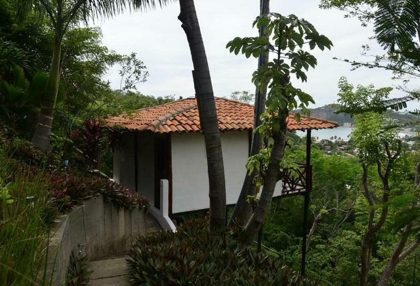 بانگلوی استاندارد با چشمانداز دریا, Casa Andalucia