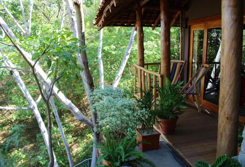 بانگلوی استاندارد با چشمانداز دریا, Casa Andalucia