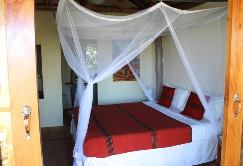 بانگلوی استاندارد با چشمانداز دریا, Casa Andalucia