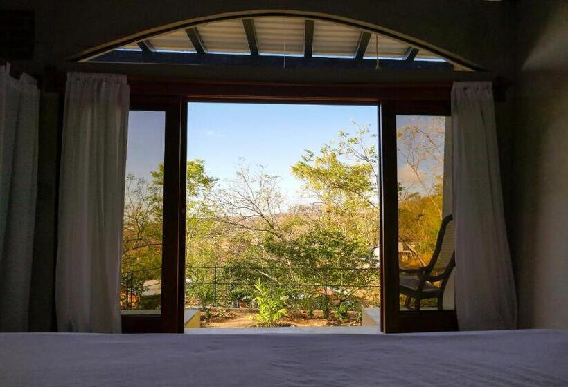 بانگلوی لوکس, Casa Andalucia