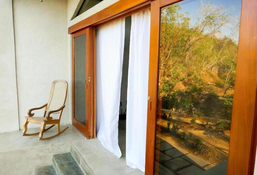 بانگلوی لوکس, Casa Andalucia