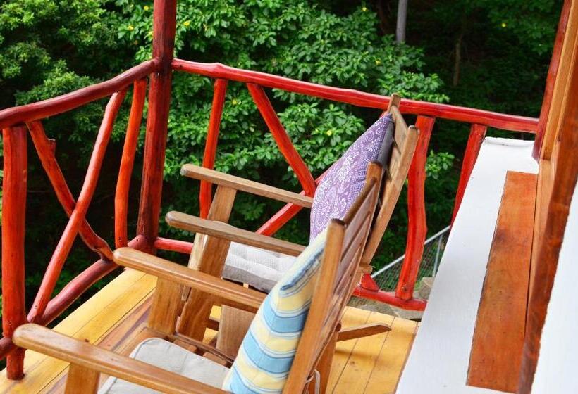 بانگلوی استاندارد با چشمانداز دریا, Casa Andalucia