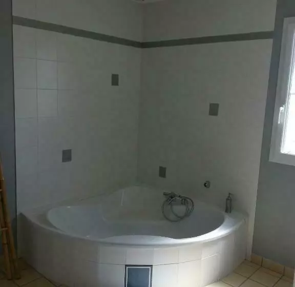 Chambre Standard Vue Piscine, B&b La Difference