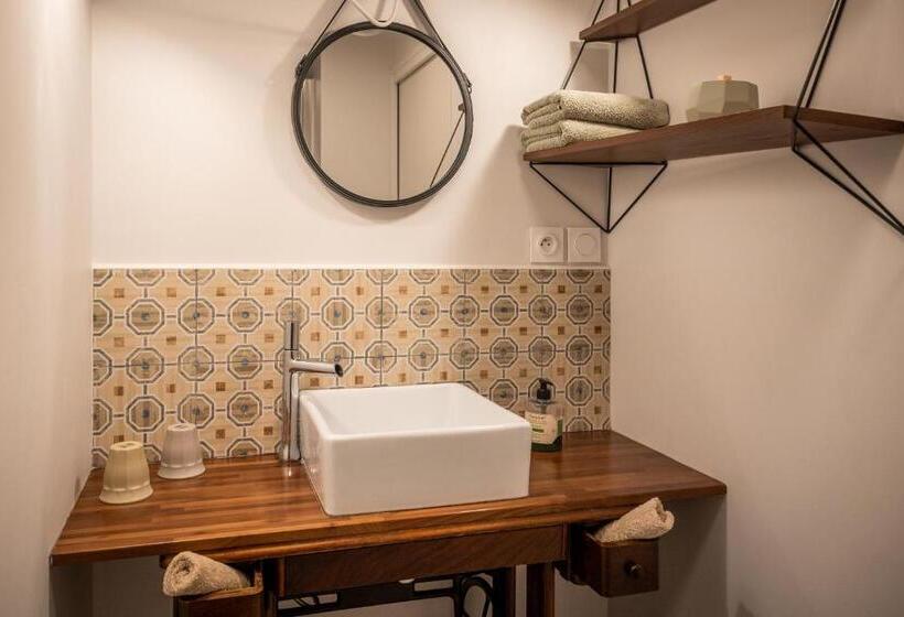 اتاق استاندارد با تخت بزرگ, B&b La Maison De Julia