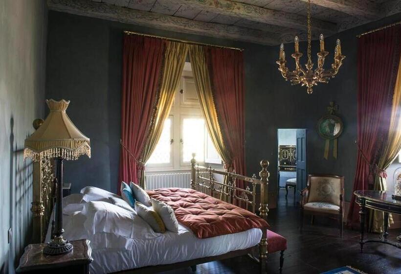 디럭스 주니어 스위트, Chateau De Canac
