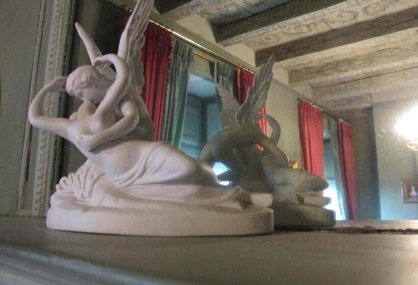 디럭스 스위트, Chateau De Canac