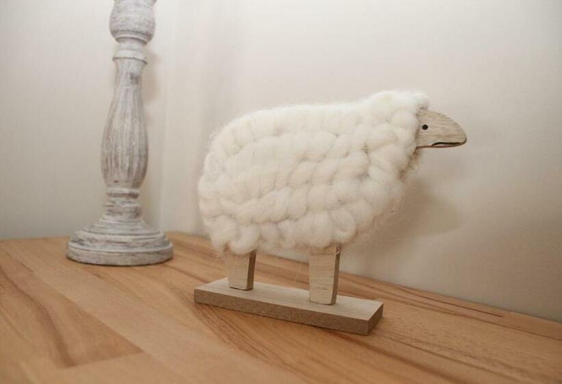 Номер Стандарт, Sous Le Figuier