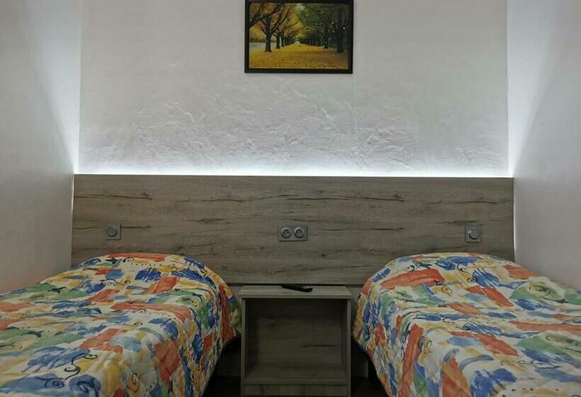 חדר סטנדרט, Alpha