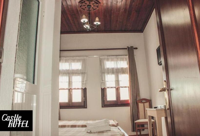 标准间带山景, Castle