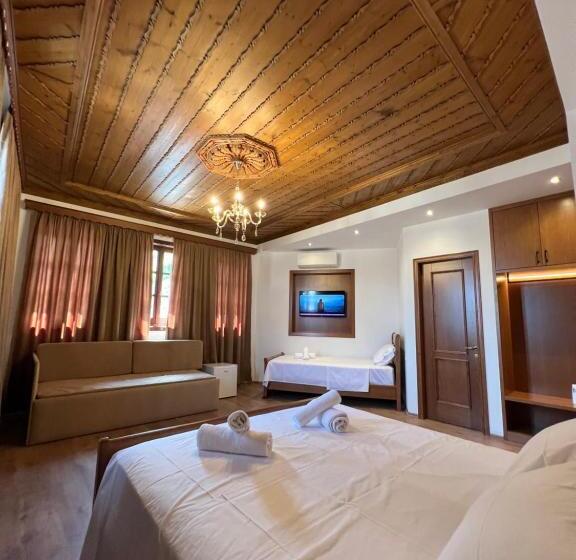 带城市景观的标准间, Castle