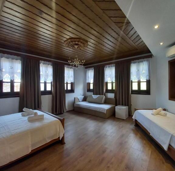 带城市景观的标准间, Castle