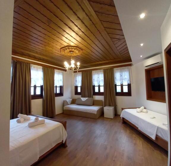 带城市景观的标准间, Castle