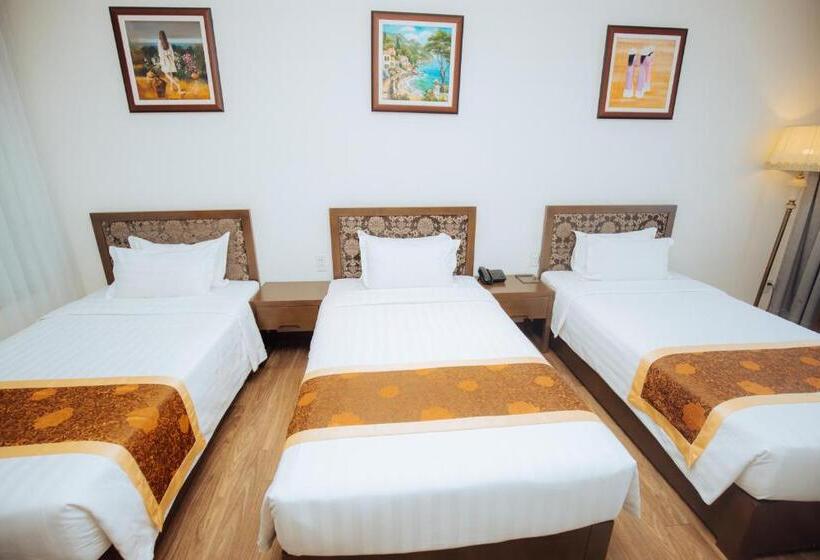 اتاق سه نفره دلوکس با چشمانداز دریا, Danaciti