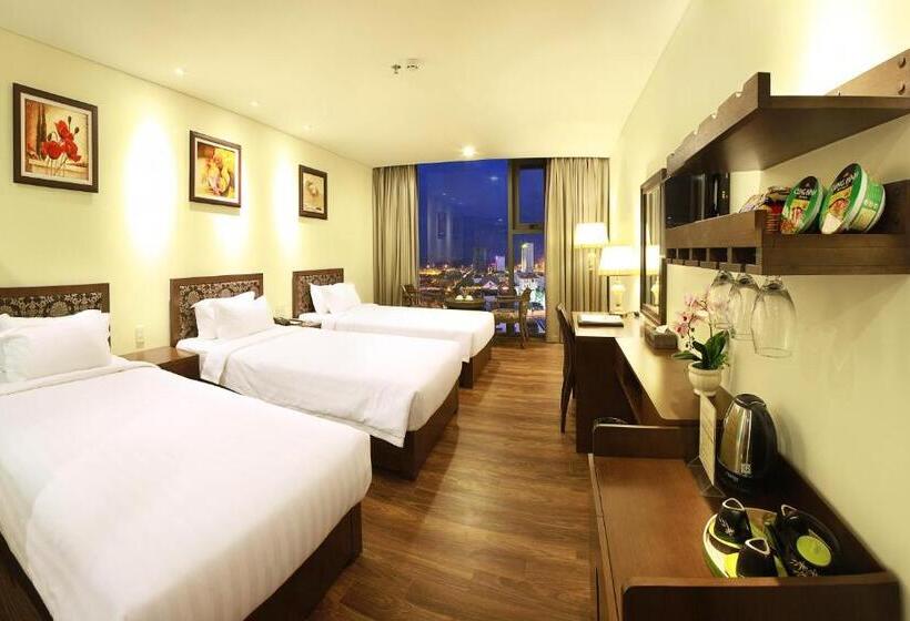 اتاق سه نفره دلوکس با چشمانداز دریا, Danaciti