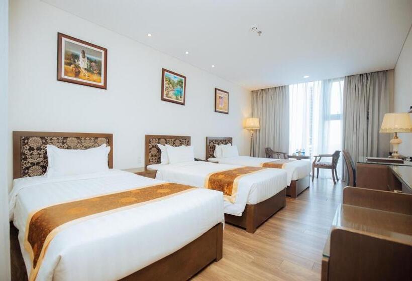 اتاق سه نفره دلوکس با چشمانداز دریا, Danaciti