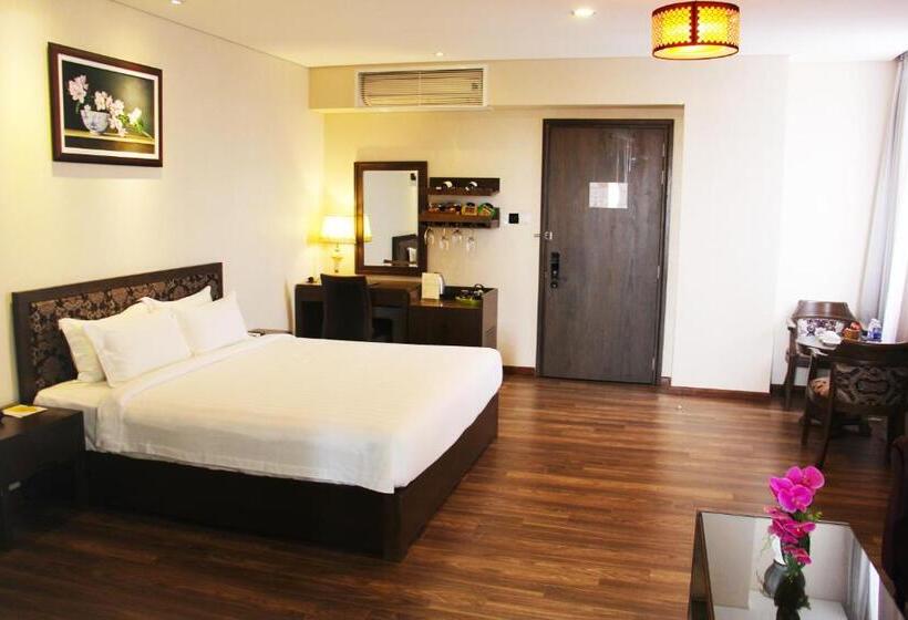 اتاق استاندارد با چشمانداز دریا, Danaciti