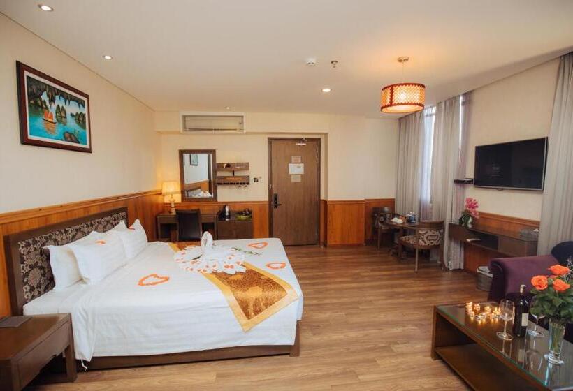 اتاق استاندارد با چشمانداز دریا, Danaciti