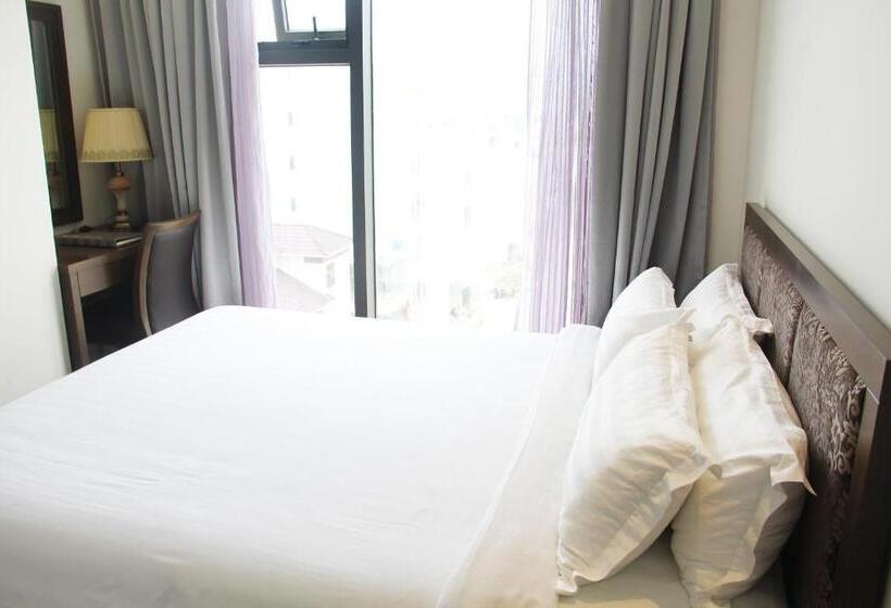 سوییت خانوادگی, Danaciti