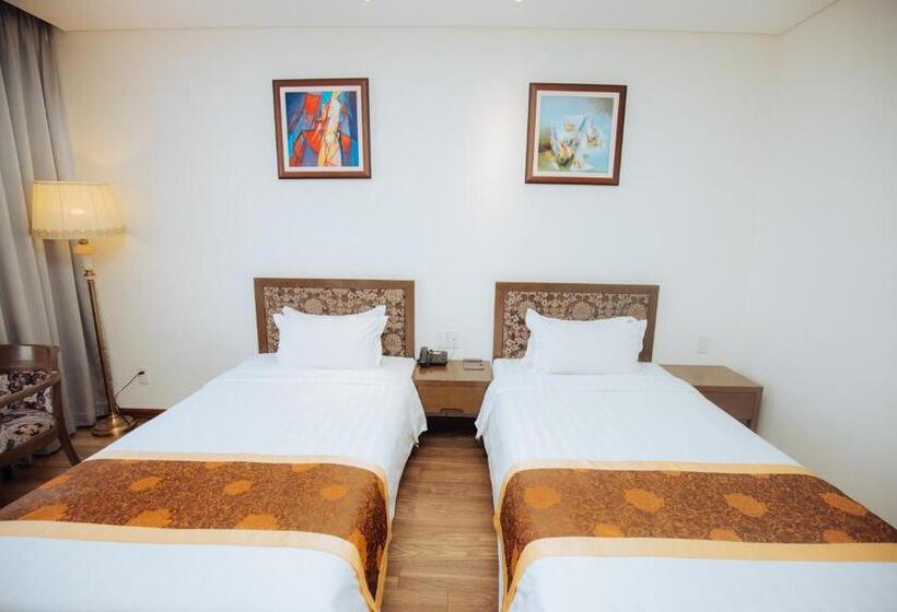 اتاق سوپریور, Danaciti