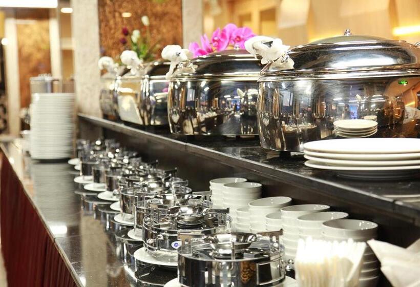 اتاق استاندارد چهار تخته با چشمانداز دریا, Danaciti