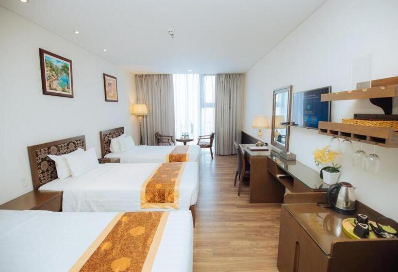 اتاق سه نفره دلوکس با چشمانداز دریا, Danaciti