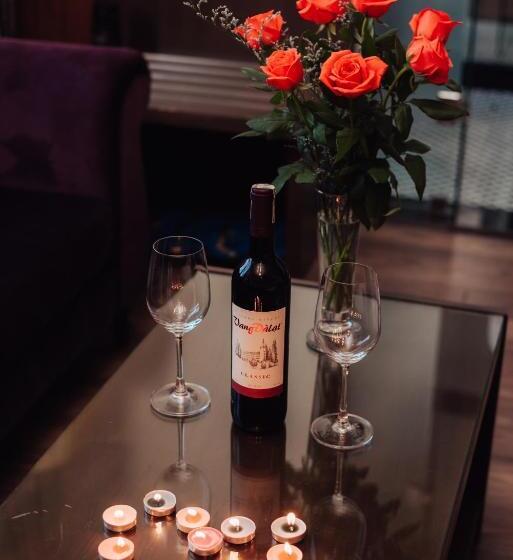 اتاق استاندارد با چشمانداز دریا, Danaciti