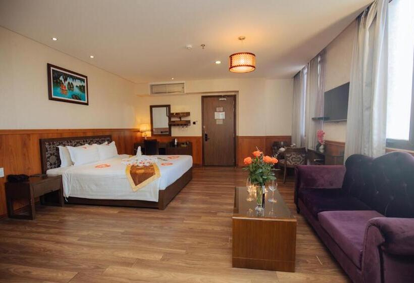 اتاق استاندارد با چشمانداز دریا, Danaciti