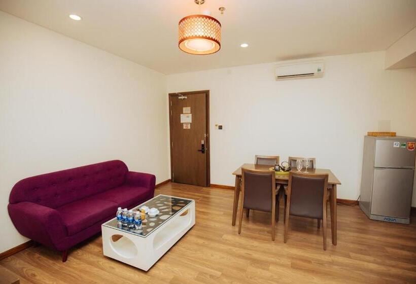 سوییت خانوادگی, Danaciti