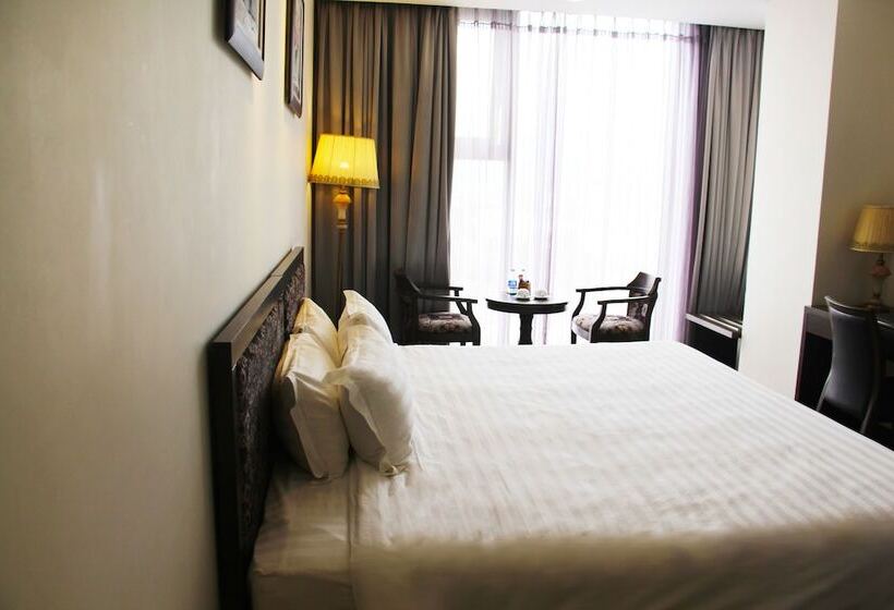 اتاق سوپریور, Danaciti