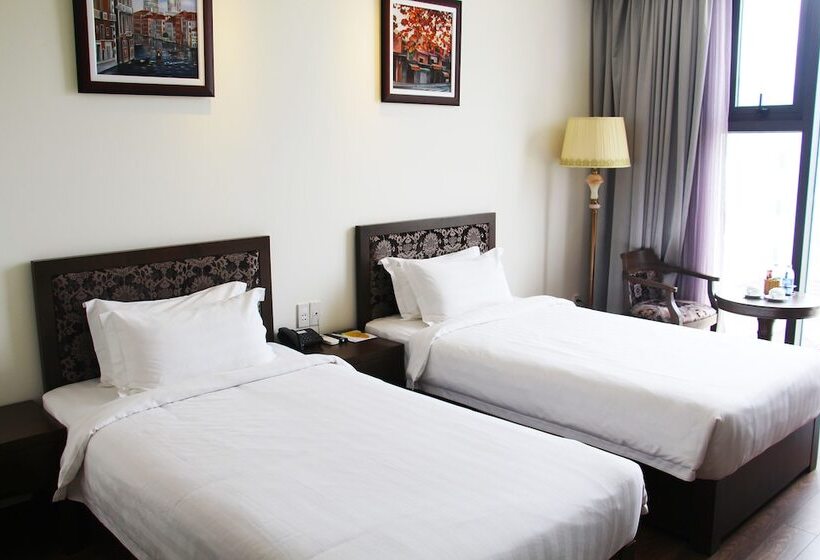 اتاق سوپریور, Danaciti