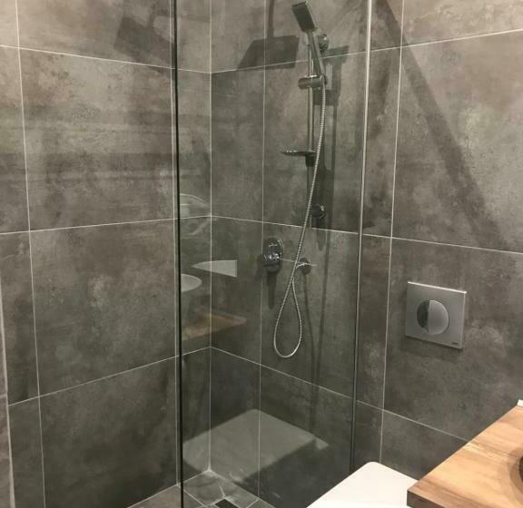 اتاق استاندارد با چشم‌انداز دریا, Golden View Residence