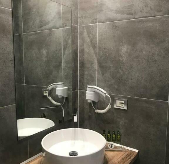 اتاق استاندارد با چشم‌انداز دریا, Golden View Residence