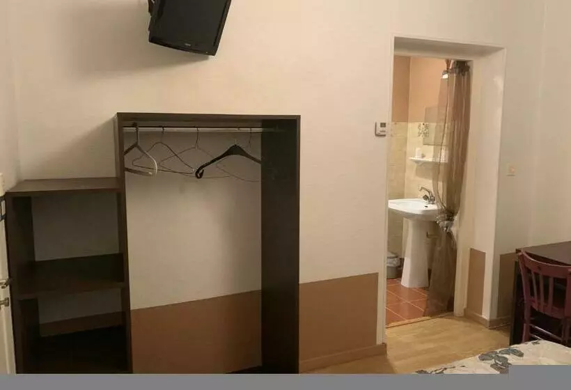 コンフォートトリプルルーム, Hôtel Le Cosy
