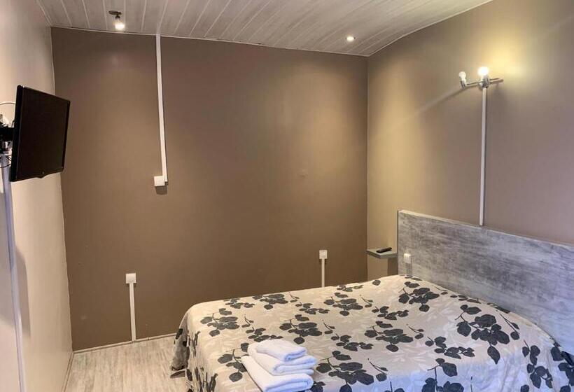 Chambre Standard Adaptée aux Personnes à Mobilité Réduite, Hôtel Le Cosy