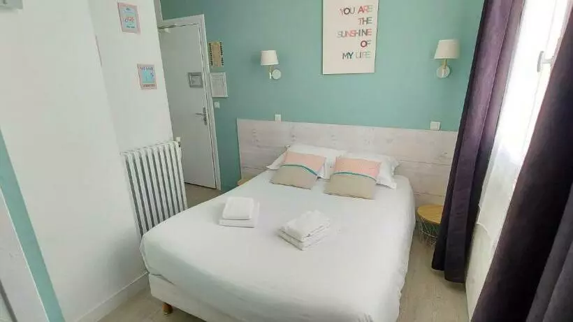 エコノミールーム, Hôtel La Croisette & Restaurant Bistrot Gantier En Centre Ville