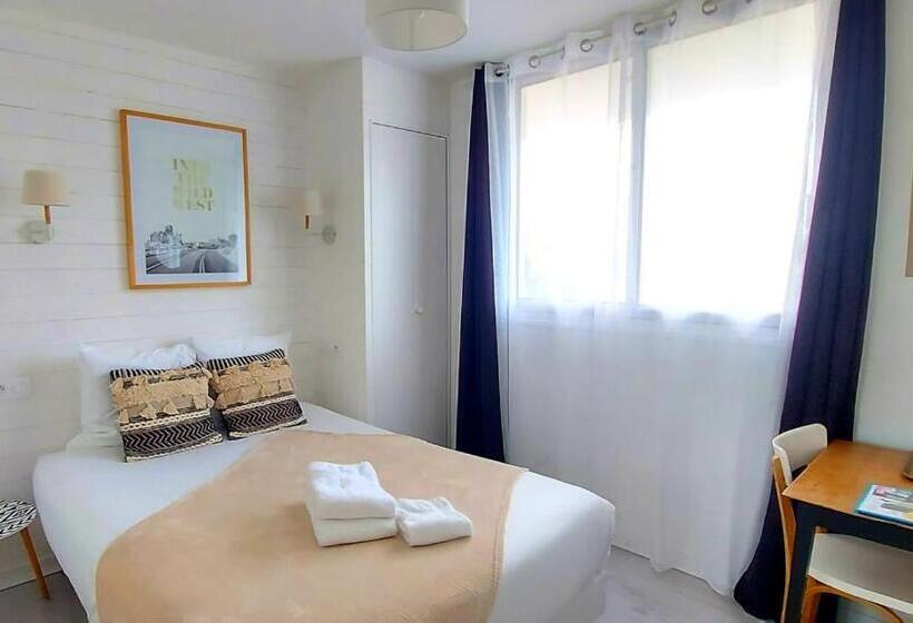 Номер Стандарт, Hôtel La Croisette & Restaurant Bistrot Gantier En Centre Ville